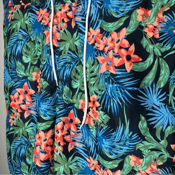 St John’s Bay Tropical Floral Men's Swim Shorts 2XLT - Picture 2 of 5
